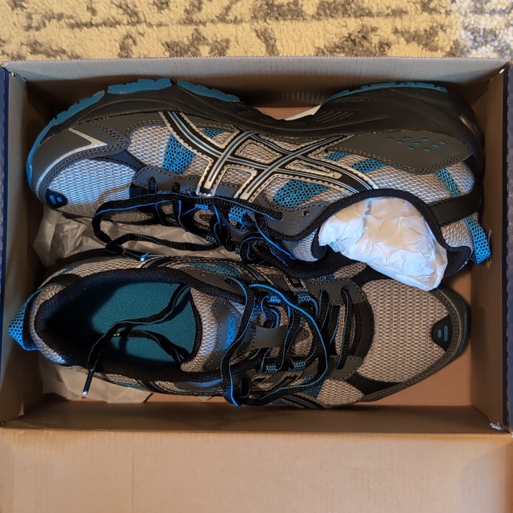 NEW Men's Asics Shoes